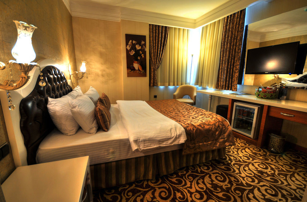 Golden Deluxe Hotel アダナ エクステリア 写真