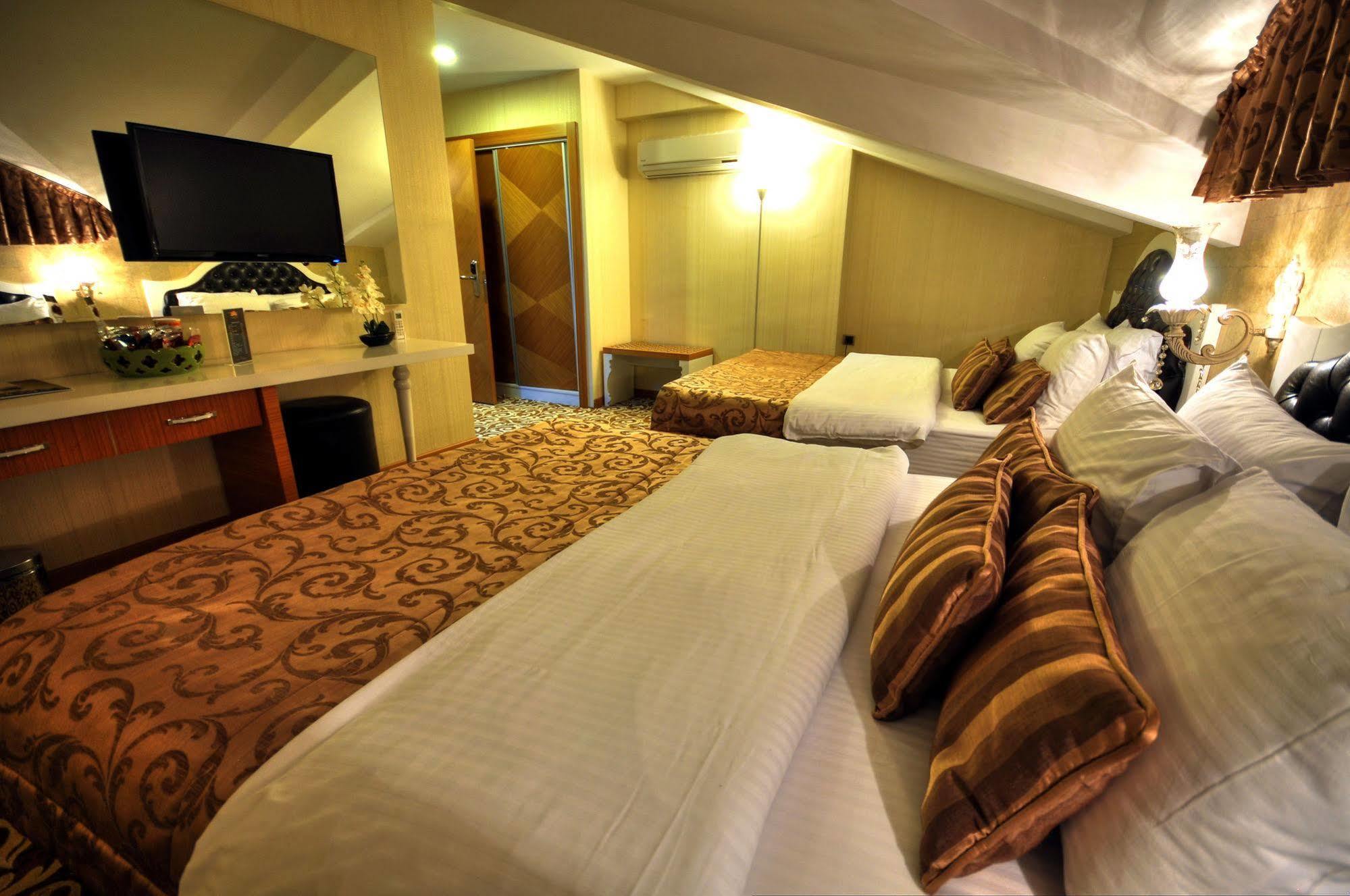 Golden Deluxe Hotel アダナ エクステリア 写真